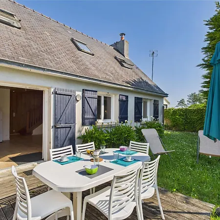 Holiday home Maison Pour 6 Avec Jardin A 1 Km De La